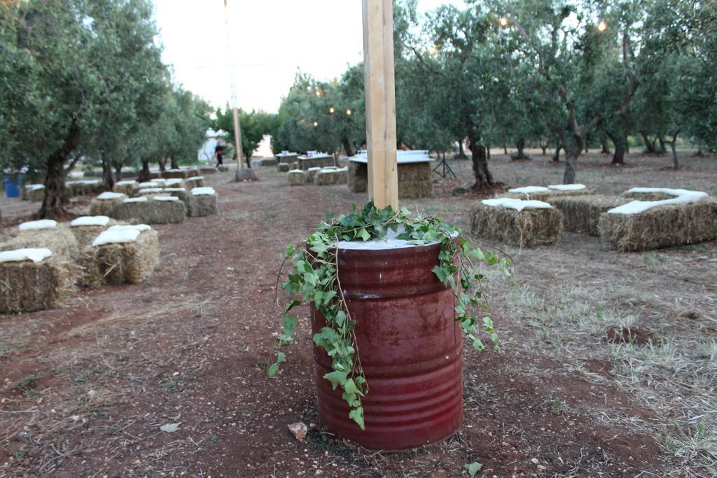 Вилла Masseria Casamassima Agriturismo Остуни Экстерьер фото