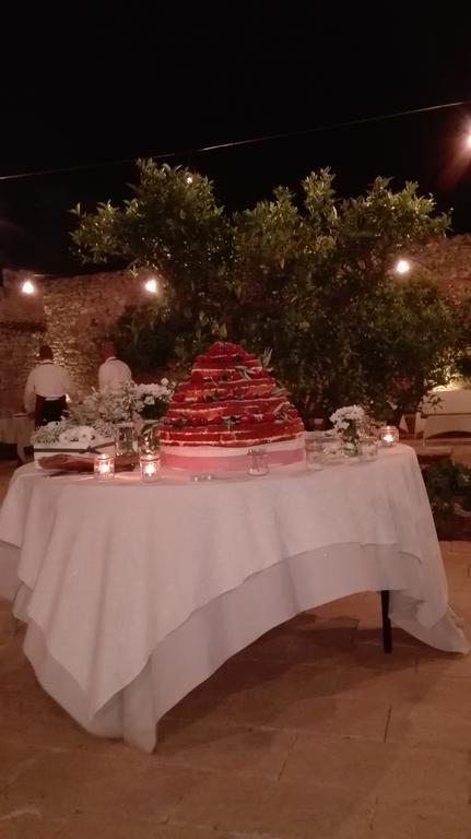 Вилла Masseria Casamassima Agriturismo Остуни Экстерьер фото